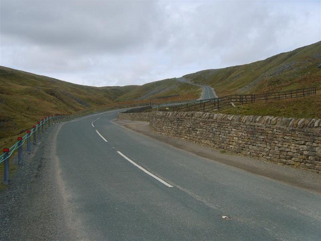 Buttertubs Pass road through the Yorkshire Dales